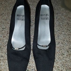 Mootsie Tootsie Blk dress shoe Size 10